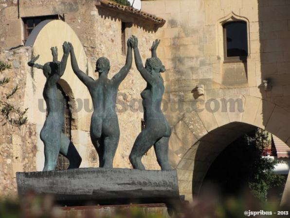 Escultura de la Torre Vella, en Salou 