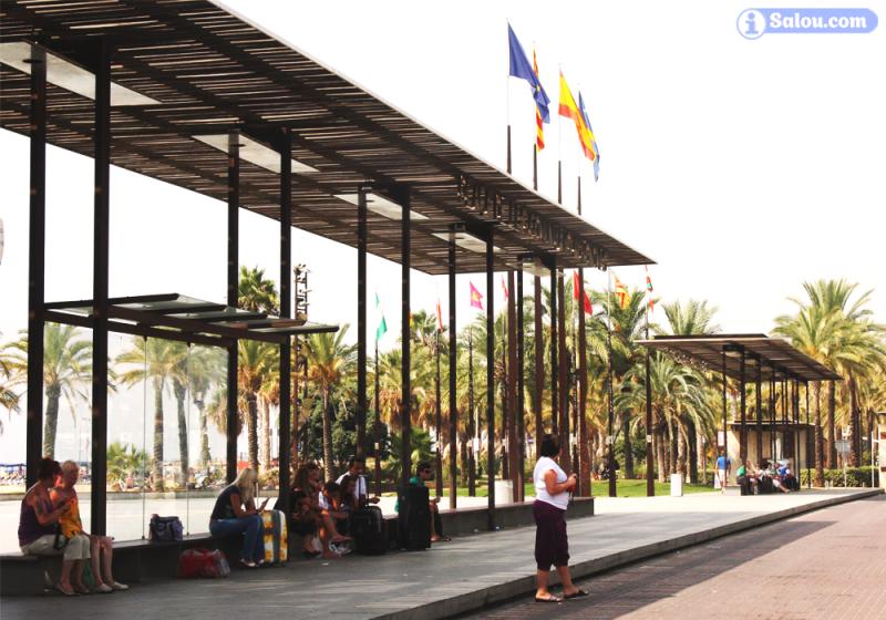 Bus station of Salou, on the square of the Comunitats Aut&ograve;nomes.