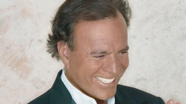 Julio Iglesias will act on August 18 in Tarragona