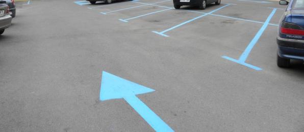 La zona azul de aparcamiento en Salou disminuye en invierno