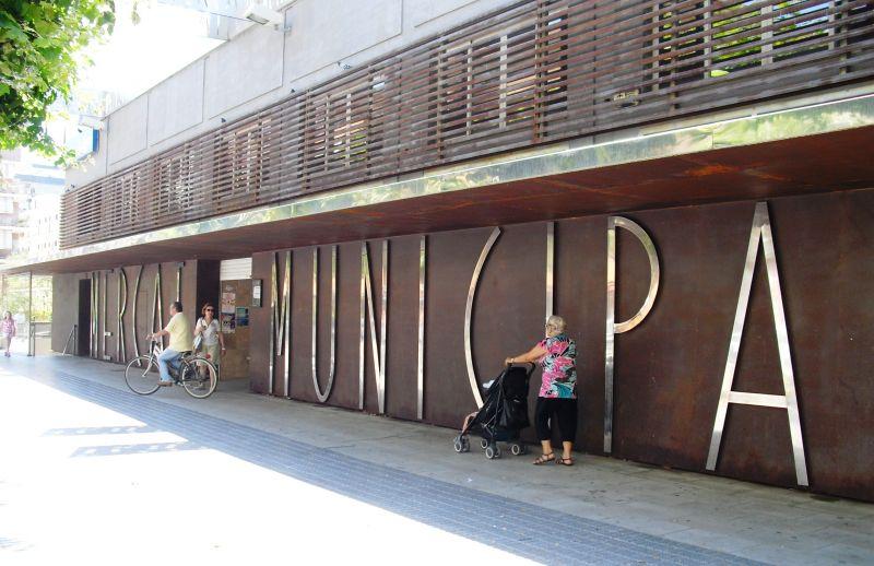 Mercado de Salou junto a donde se instalar&aacute; el nuevo supermercado