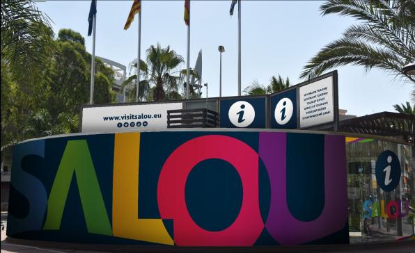 Lettering from the office of the Plaça Europa of the Tourist Board.