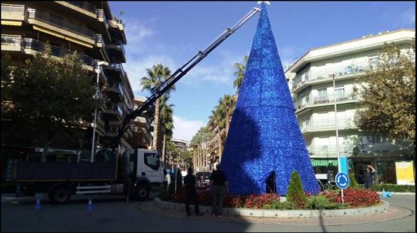 "Tree" of Christmas that is installed in the center of Salou