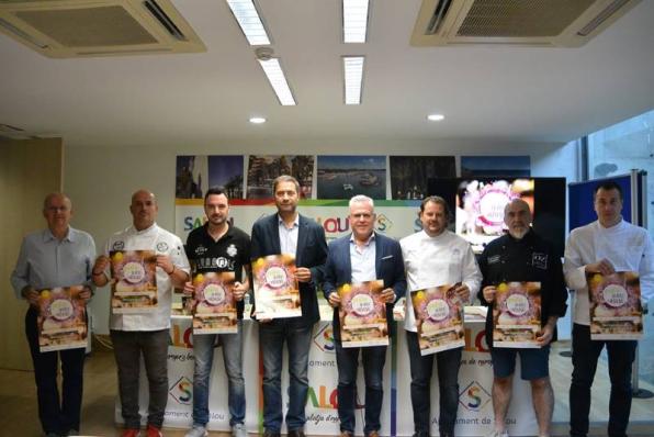 The mayor of Salou with participants of the Gastro Wine & Music 2019