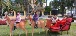 Concurso de fotos con las figuras navideñas de las calles de Salou