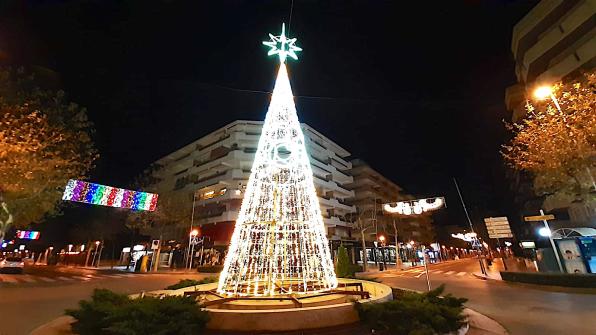 Christmas tree in the shopping center of Salou