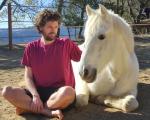 Yoga con caballos cerca de Salou