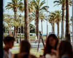 Arena, terraza acogedora en el paseo marítimo de Salou