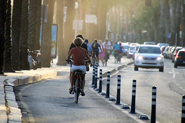 L'Ajuntament vol reduir l'ús de cotxes en el nucli urbà