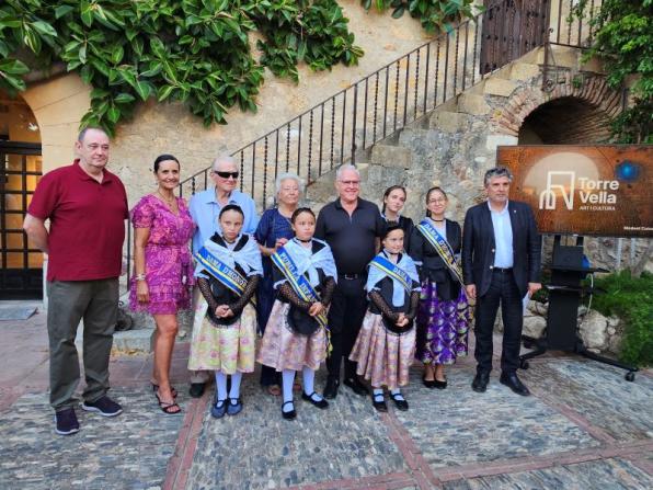 Autoridades en la reobertura de la Torre Vella de Salou