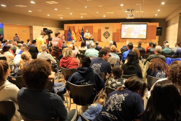 Sala de actos durante el preg&oacute;n de la Fiesta Mayor de Salou