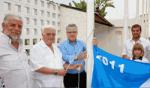 El Club Náutico de Salou iza un año más su Bandera Azul