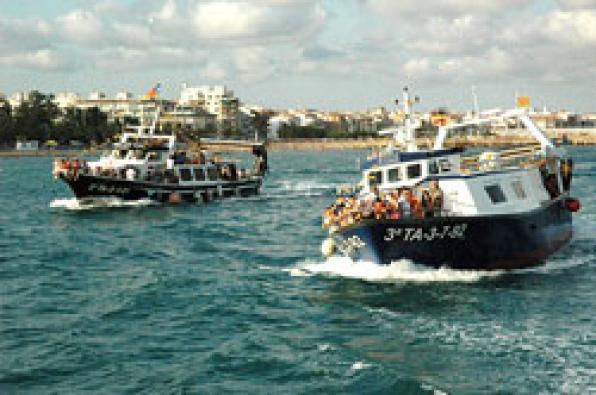 The Fiestas del Carmen get to the fishing villages on the Costa Dorada 1