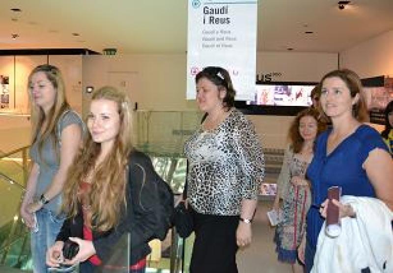Reus Turismo muestra el Gaud&iacute; Centre en gu&iacute;as de los principales touroperadores rusos