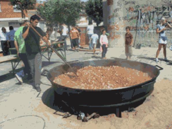 Vilaseca organized a paella for Sunday