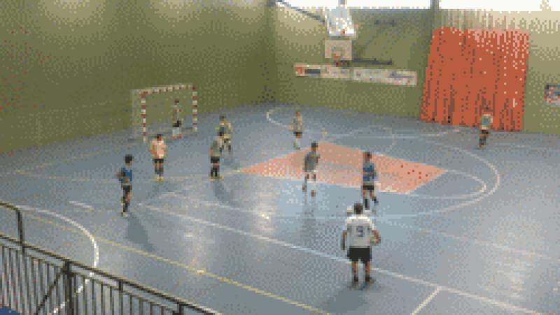 Un equipo australiano de f&uacute;tbol sala entrena en Cambrils