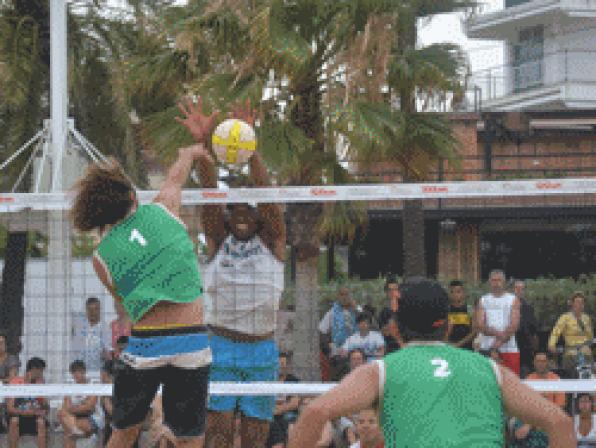 Cambrils acollirà la segona prova de lOpen Catalunya de Volei-platja 2012