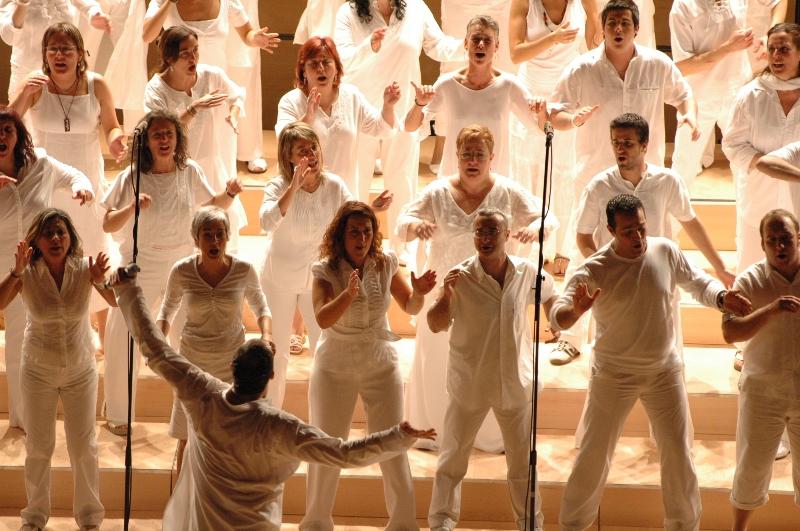 Gospel Viu and Orquesta de l'Empord&agrave; TAS presented in a show of Salou pioneering symphonic gospel