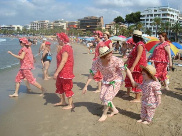 LAnada a lAntiga Reus - Salou rememora los baños de pricipios del siglo XX