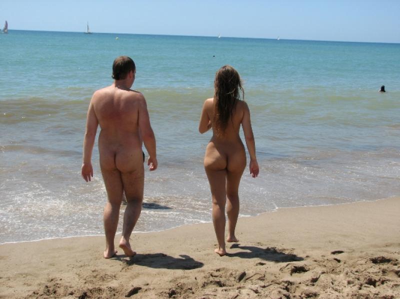 Reivindiquen que es pugui practicar el naturisme a totes les platges catalanes