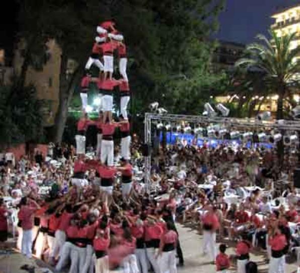 The Calypso hotel and valleys 25 years of performances held in this castle hotel in Salou