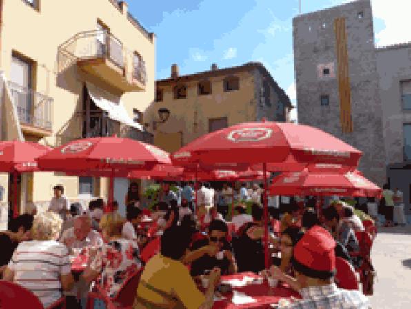 Commemorating at the medieval tower of L'Hospitalet in the act of the Diada