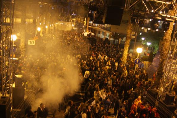 Més de 30.000 persones al Cós Blanc de Salou 2011 1