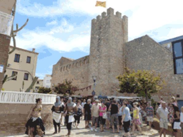 The 16th Medieval Market Hospitalet brings together more than a hundred stalls