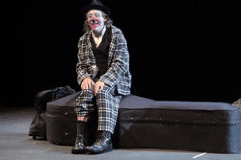 Tortell Poltrona lleva el tag un espect&aacute;culo para re&iacute;r de la vida