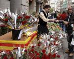 Sant Jordi llega a las calles de la Costa Dorada y les Terres de l'Ebre