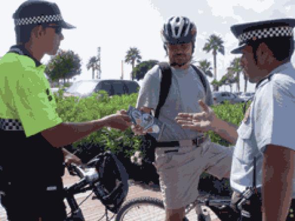 Los ciclistas infractores podrán ser sancionados con multas de entre 60 y 200 euros