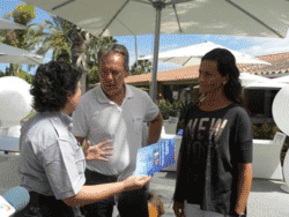 Campaña para informar de los riesgos en las playas con el apoyo del Ayuntamiento de Salou